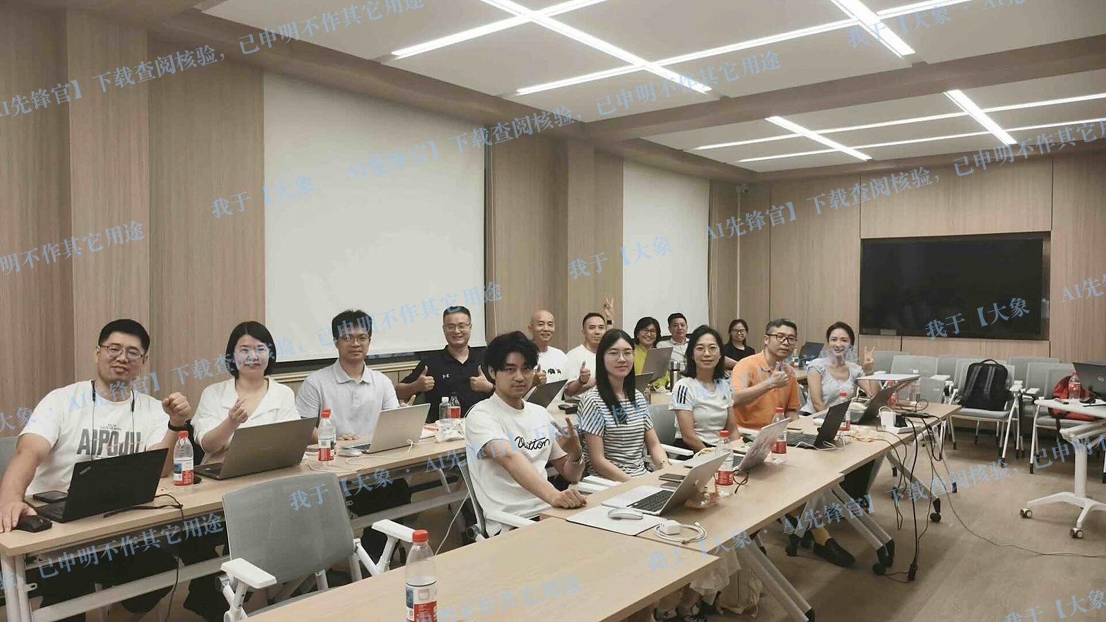 华东理工大学校内教室 · 线下集中学习现场